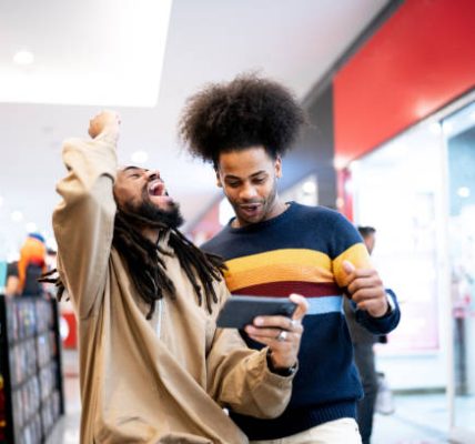 Engage in tactical combat and missions in free online battle games